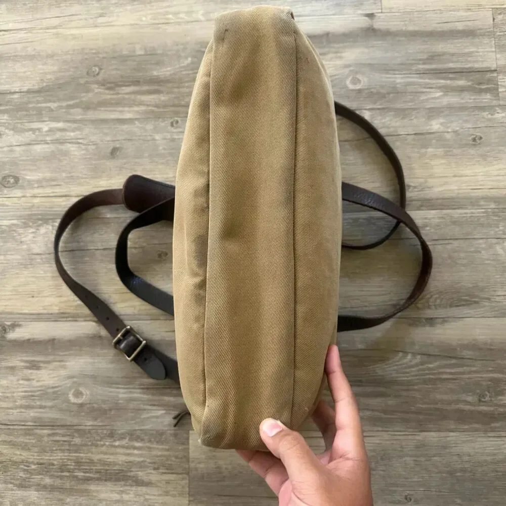 Filson Rugged Twill Style 257 Messenger Crossbody Bag
